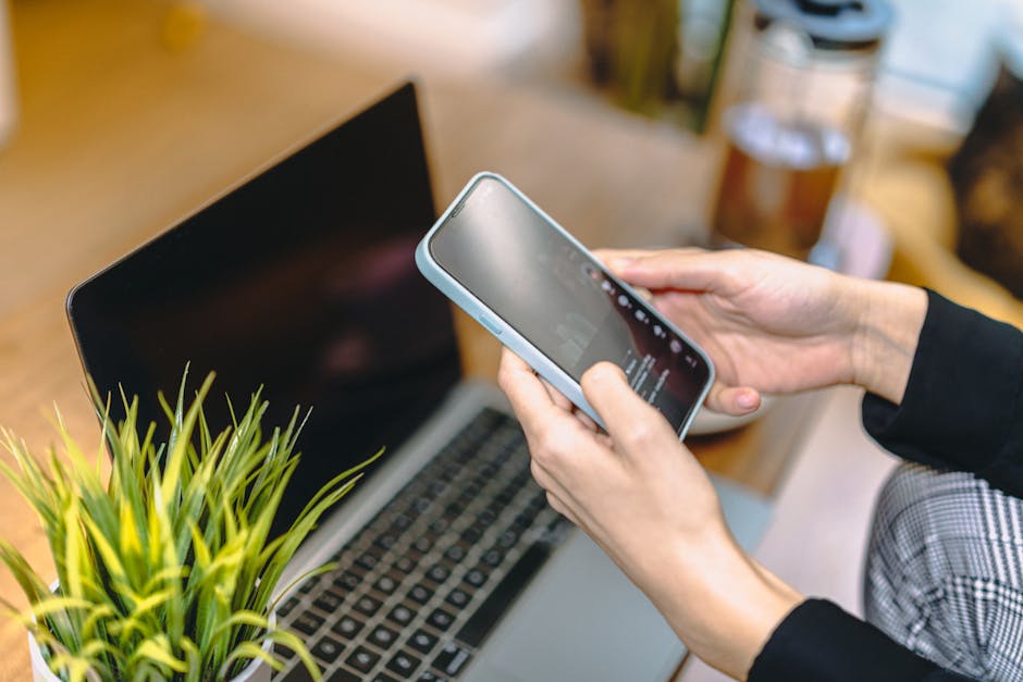 Mental Health and Technology: Navigating the Digital World
